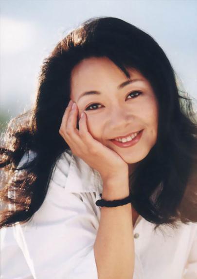 演员黄薇的老公资料,揭秘影视圈实力派导演的低调人生