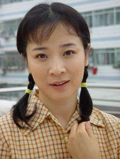 已与老公离婚 陈小艺,陈小艺离婚后生活新篇章