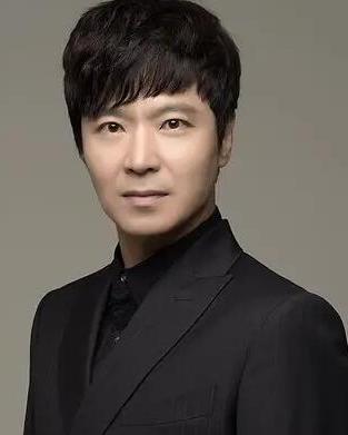 韩国尹的男明星,魅力与才华并存的璀璨之星